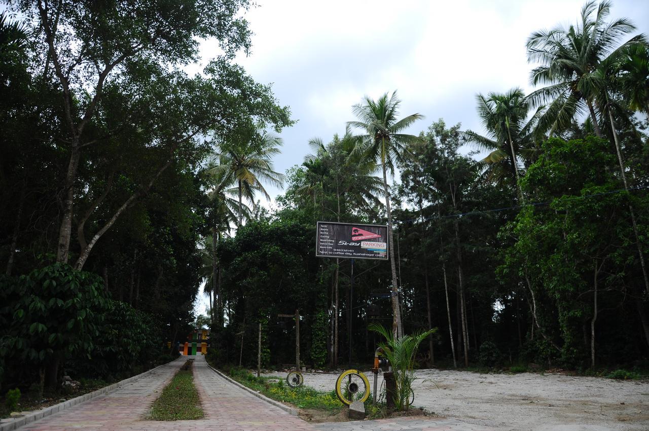 Trippers Stay Kushālnagar Exterior foto